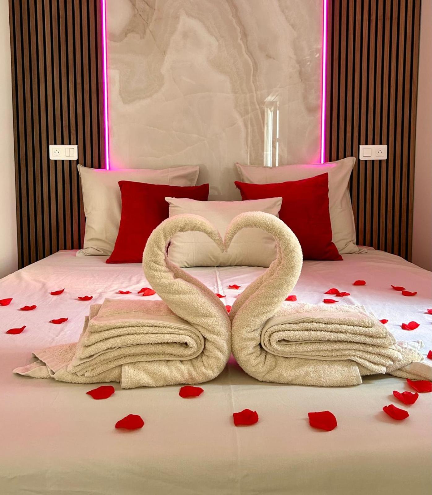 Intimate Escape - Seaside - Spa Bath - Wifi - Ac Nice Exterior photo
